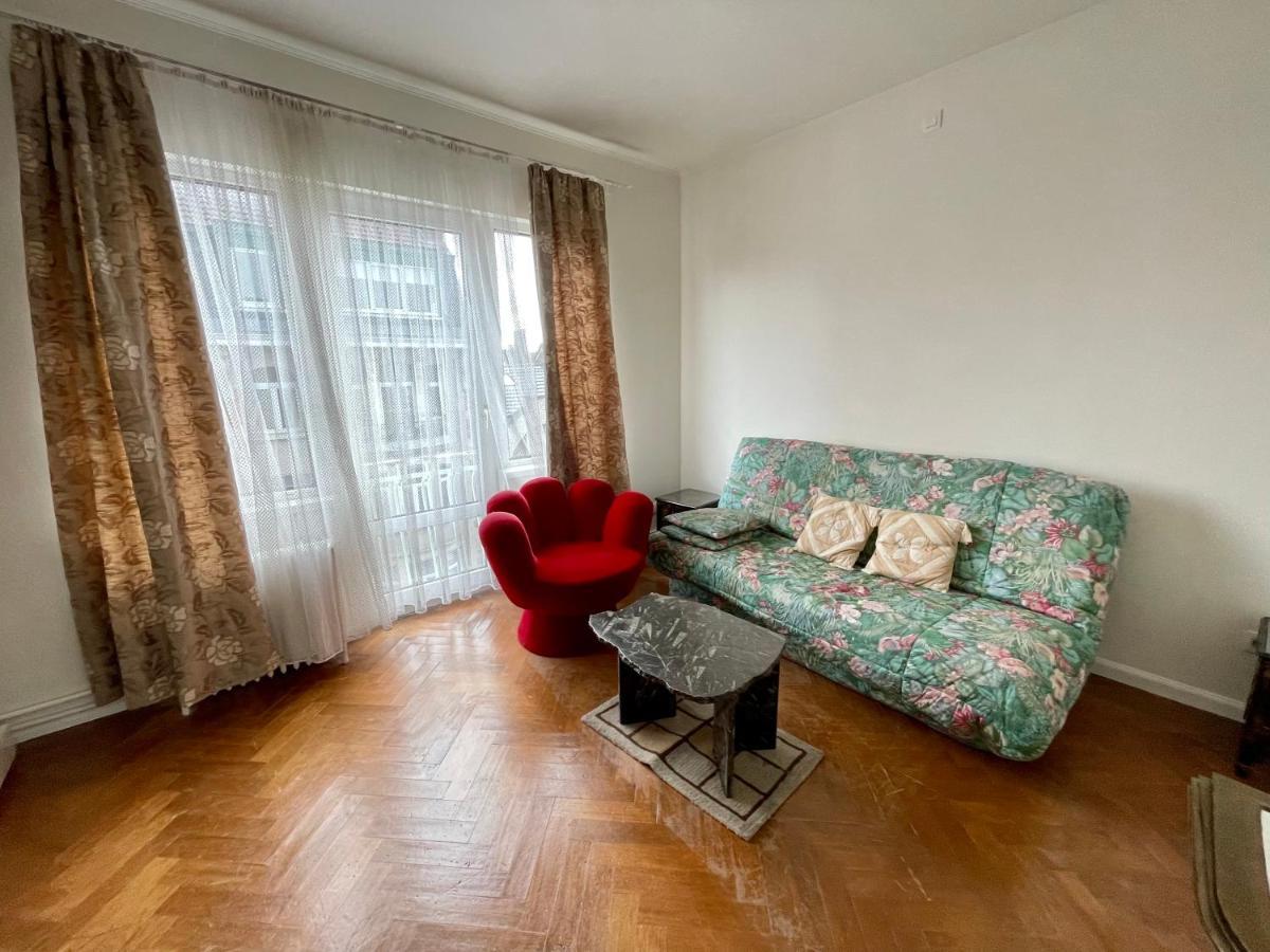 Superbe Appartement Duplex Avec Jacuzzi Brussel Bagian luar foto